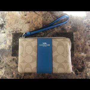 Beautiful coach wristlet